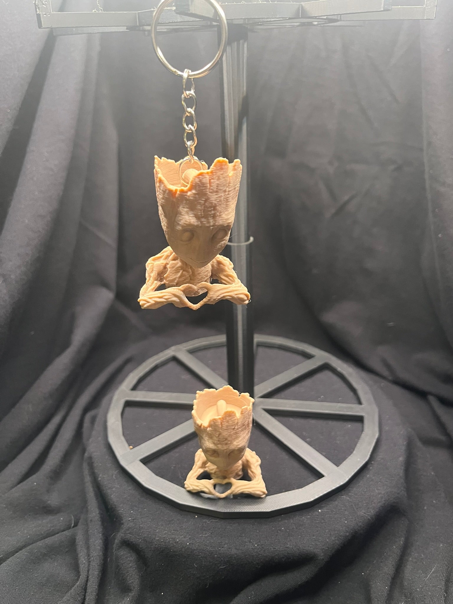 3D Printed Groot Love Keychain